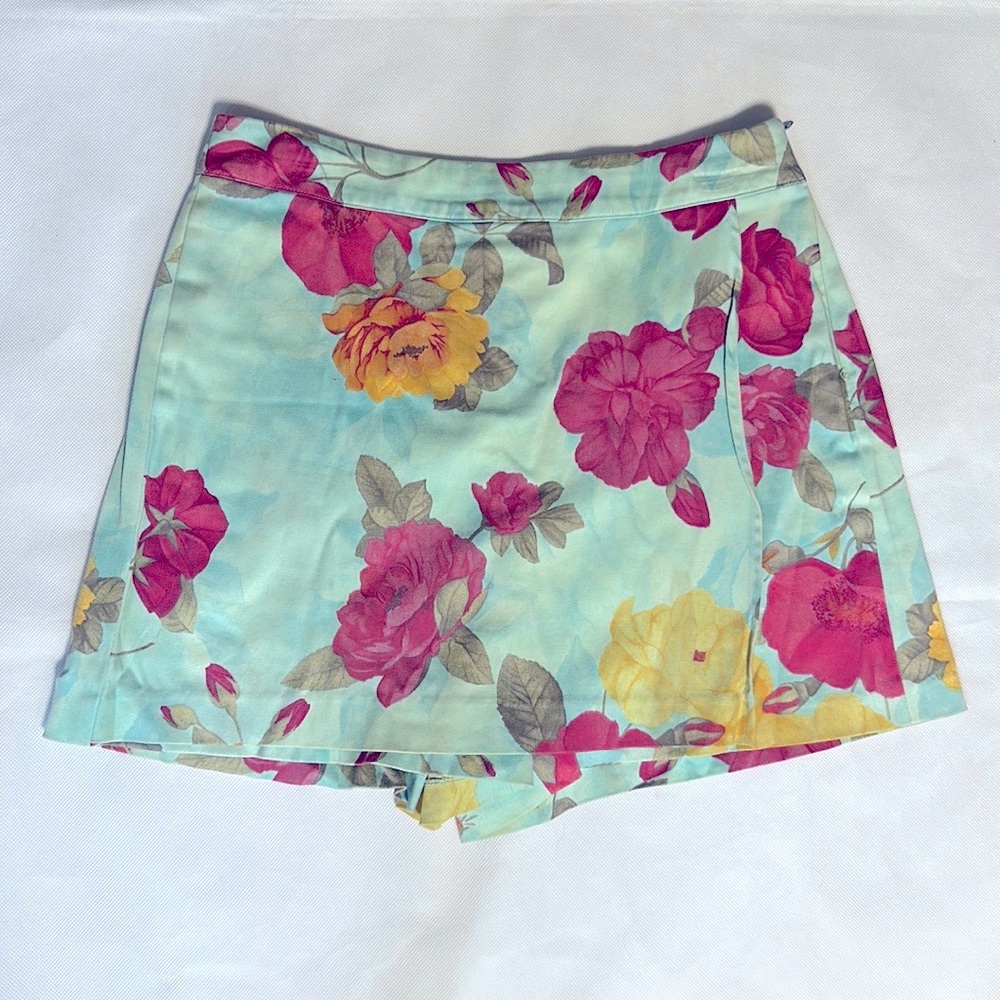 Caché Summer Floral Size 10 Skort